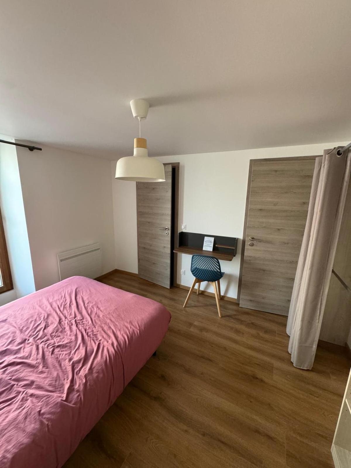 Studio Avec Wc Et Sdb Prives Dans Grande Maison A Cote Du Campus Artem - Thermal Et Parc Des Expos Vandoeuvre-les-Nancy Ngoại thất bức ảnh